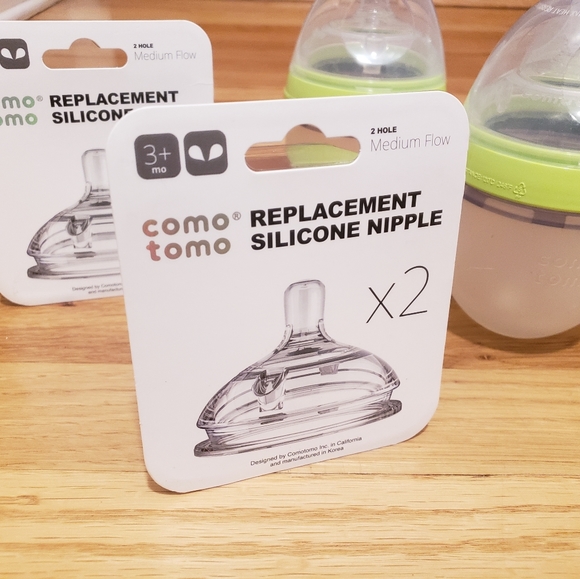 Comotomo Natural Feel Baby Bottle Set 5 oz. - Picture 2 of 4